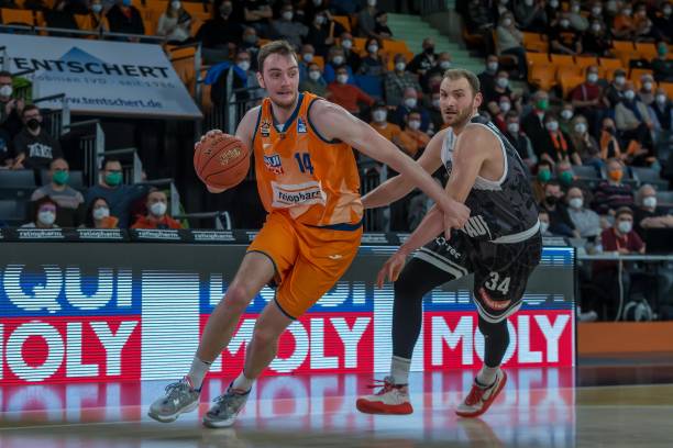 对密集防守 对密集防守