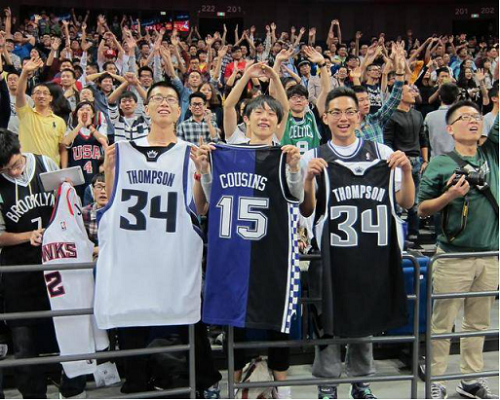 此次担任旗 此次担任旗