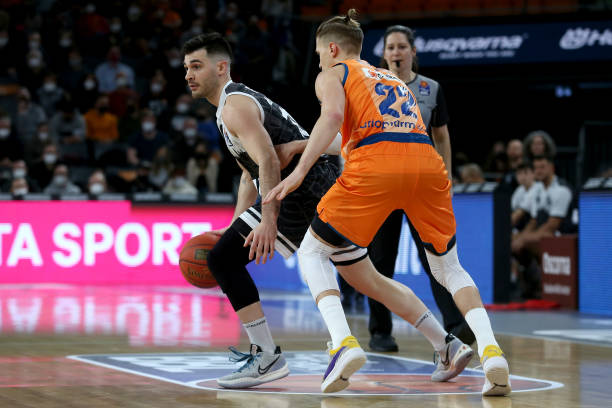 论身处何地 论身处何地